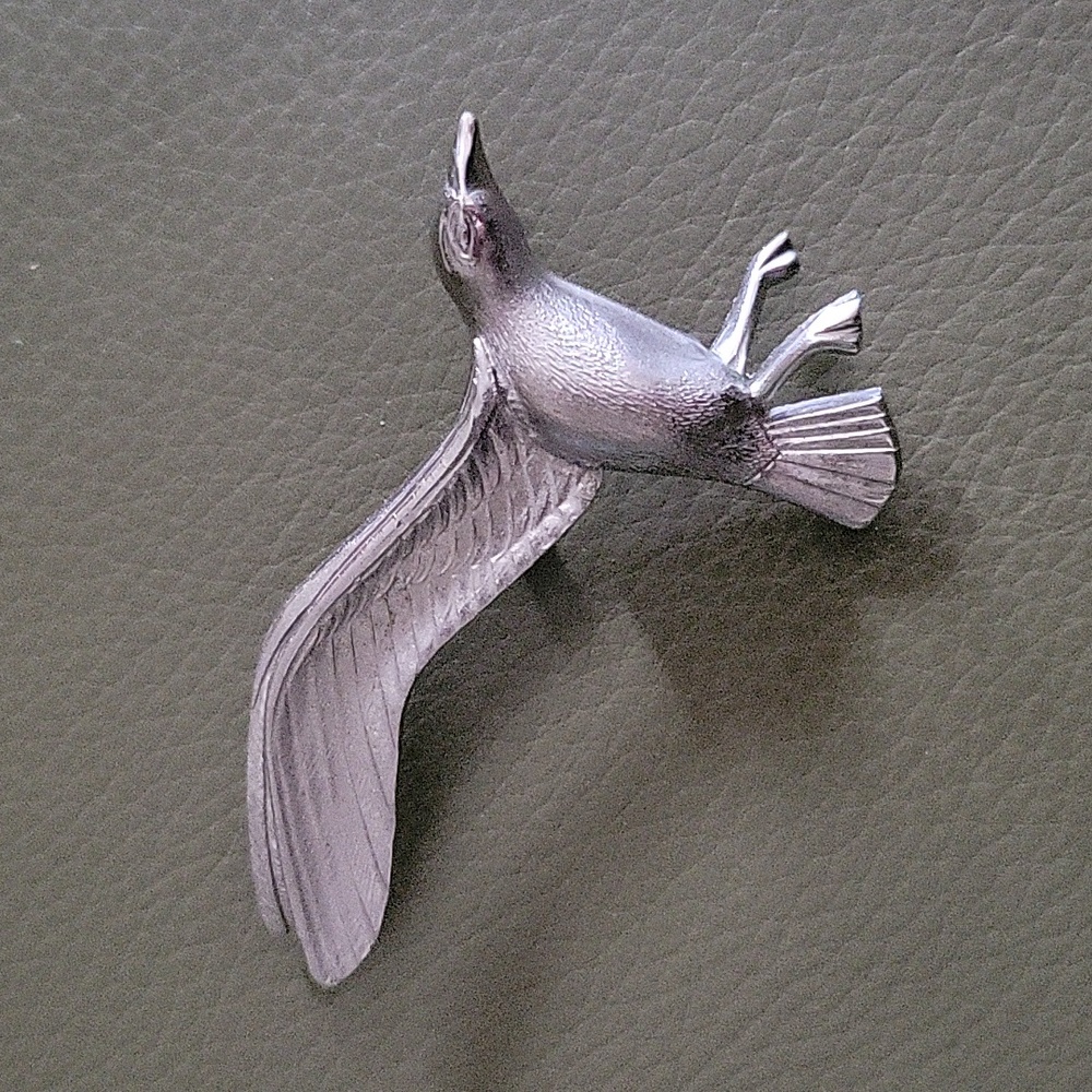 Silver tone Seagull Pin